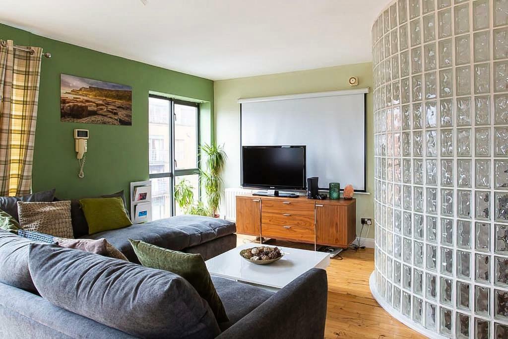 Spacious Belfast City Centre Duplex Apartment Екстериор снимка