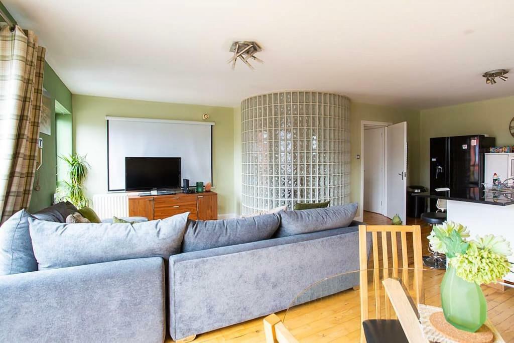 Spacious Belfast City Centre Duplex Apartment Екстериор снимка