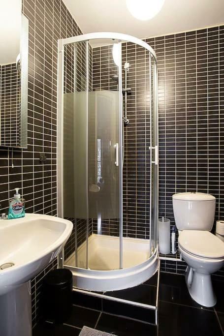 Spacious Belfast City Centre Duplex Apartment Екстериор снимка
