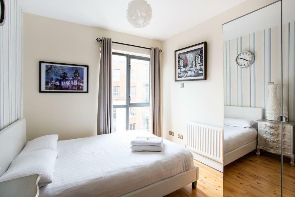 Spacious Belfast City Centre Duplex Apartment Екстериор снимка