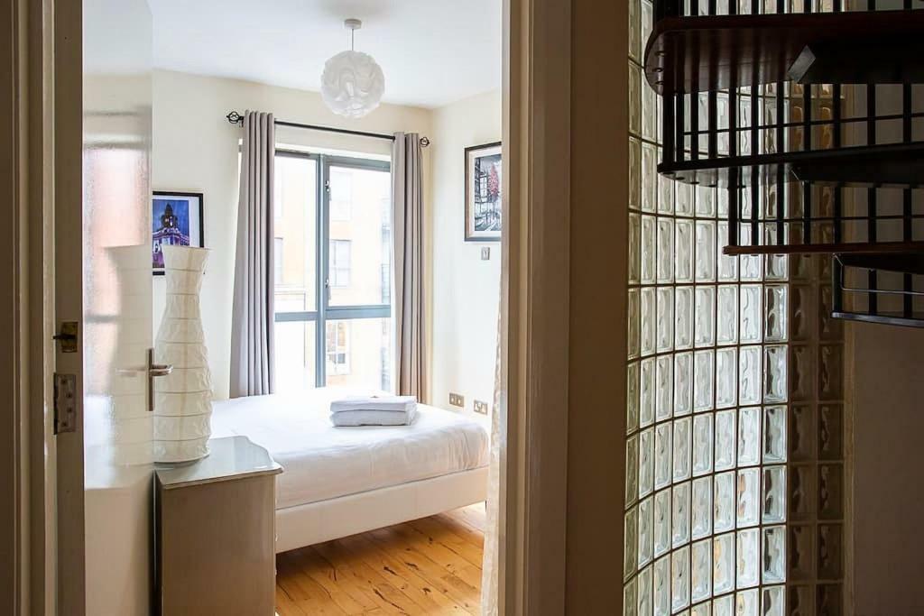 Spacious Belfast City Centre Duplex Apartment Екстериор снимка